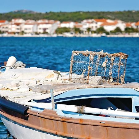 Beautiful Apartment In Rogoznica With Wifi Εξωτερικό φωτογραφία