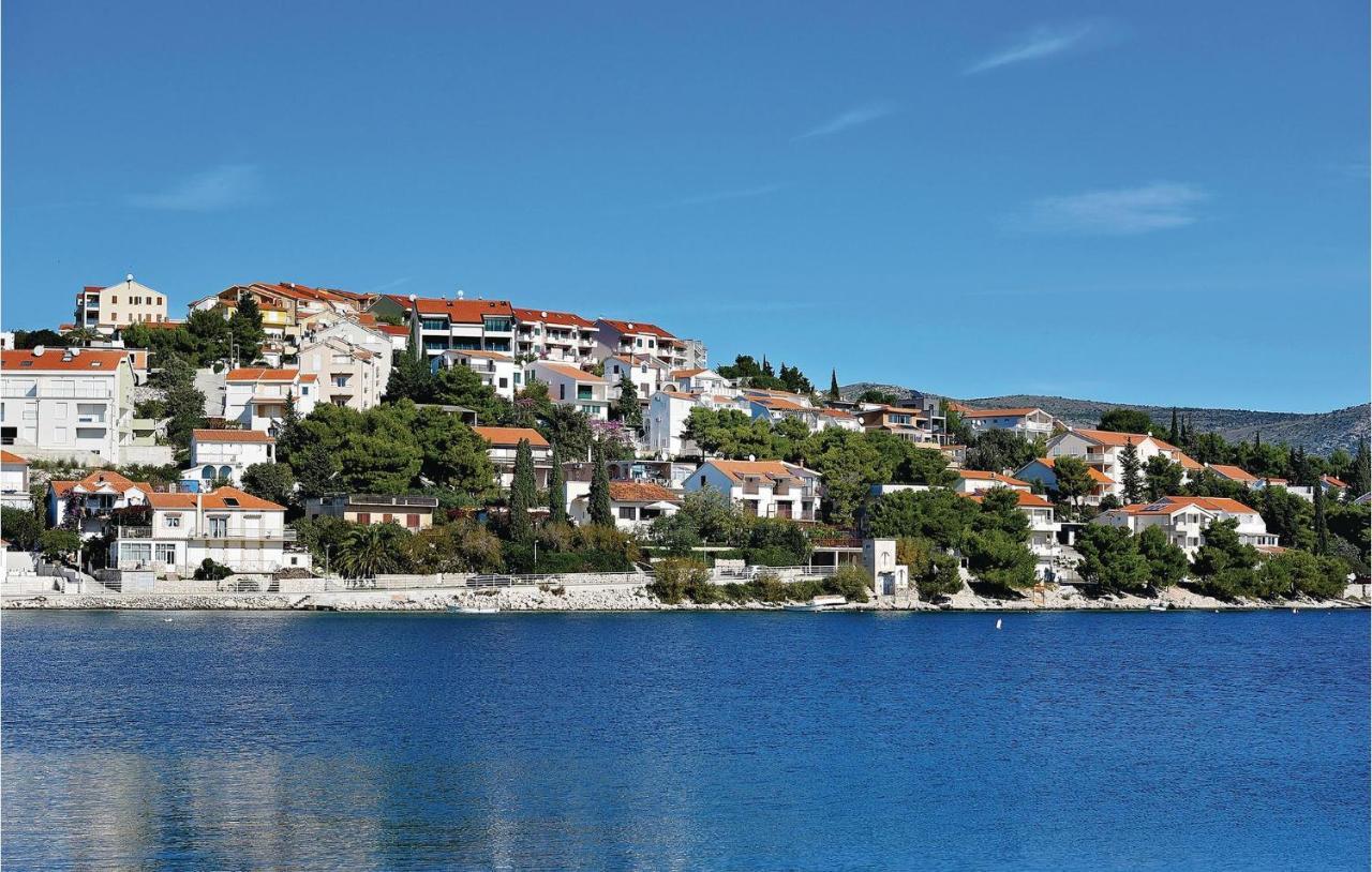 Beautiful Apartment In Rogoznica With Wifi Εξωτερικό φωτογραφία